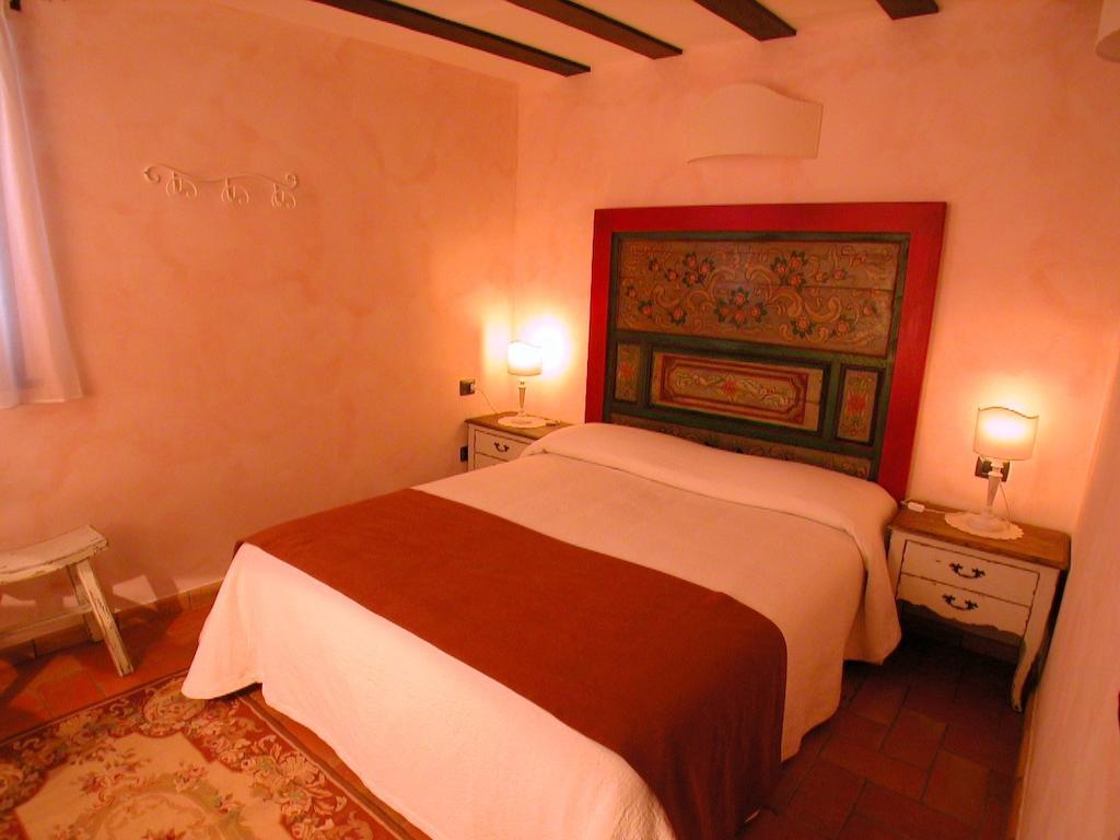 Agriturismo Istrice Innamorato Кампелло-суль-Клитунно Номер фото