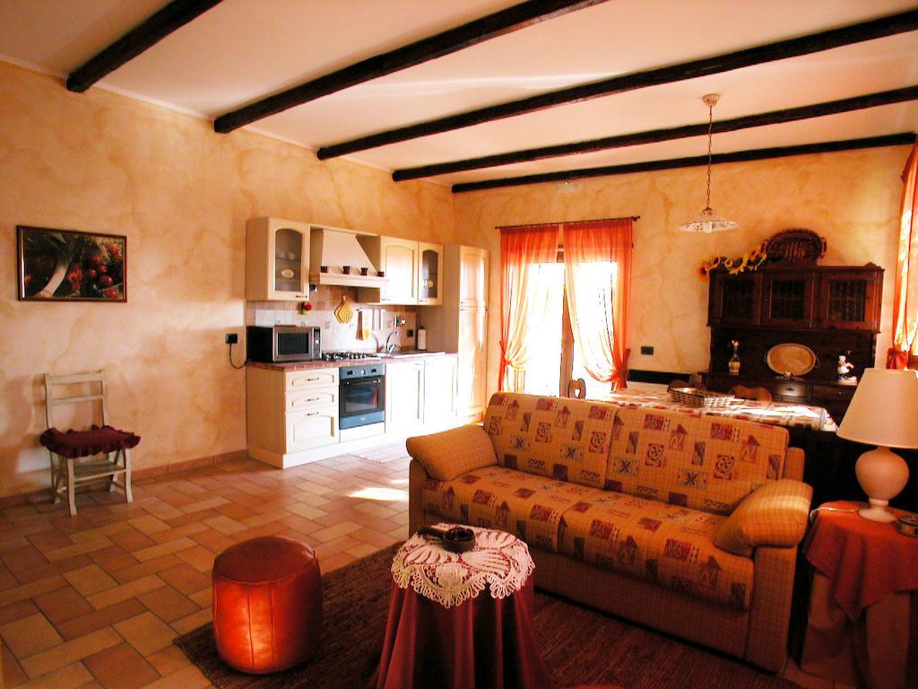 Agriturismo Istrice Innamorato Кампелло-суль-Клитунно Номер фото